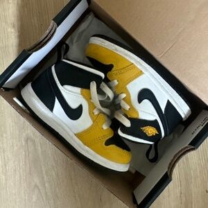Nike Air Jordan 1 Mid TD - Toddler Size 6C